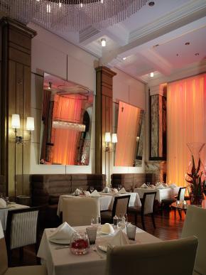 zinfandels-restaurant-1