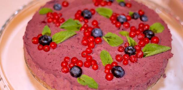 No Bake Healthy Berry Cheesecake
