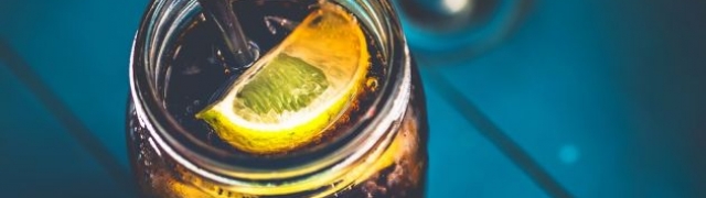 Miris zime uz punč od crnog vina