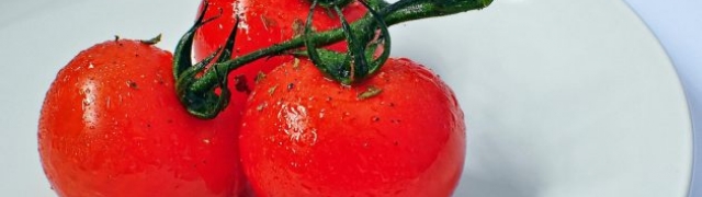 Braised tomatoes