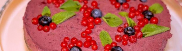 No Bake Healthy Berry Cheesecake