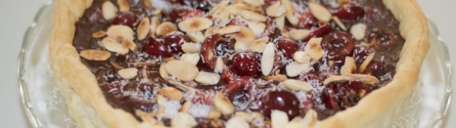 Healthy & Quick Dark Chocolate Cherry Tart