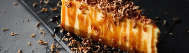 Cheesecake, kikiriki maslac i karamela u jednom zalogaju