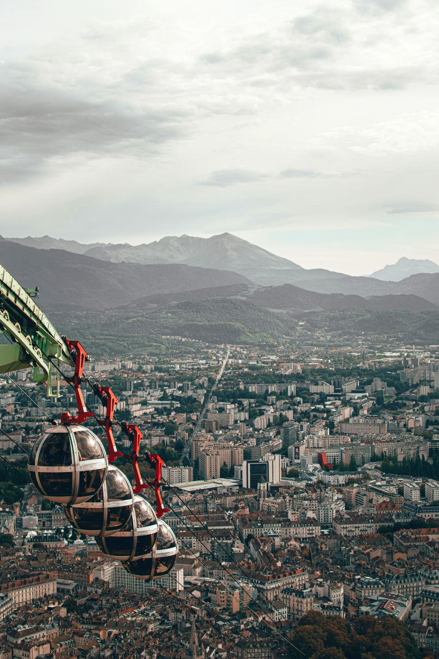 Grenoble francuska gondola alpe