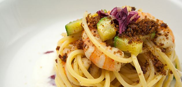 Špageti od soje s morskim plodovima i povrćem