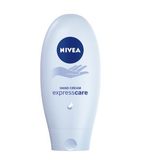 nivea-hand-woman-1