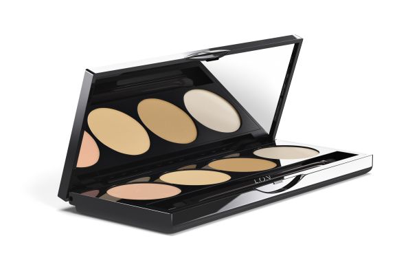 lov-confidential-camouflage-concealer-palette