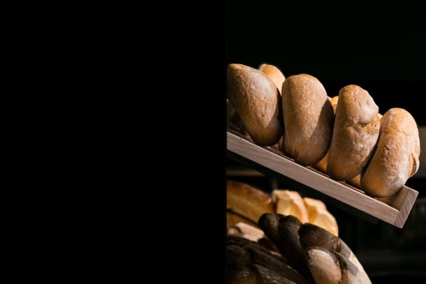 stairwell-loft-klara-premium-store-3