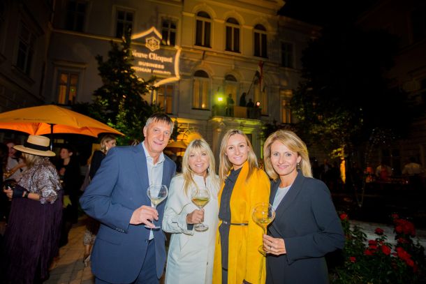 Gordan Mohor Ljiljana Viković, Lana i Jasna Mohor