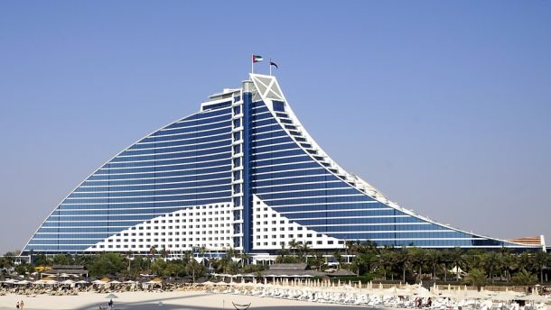 jumeirah-beach-hotel-2146761_960_720