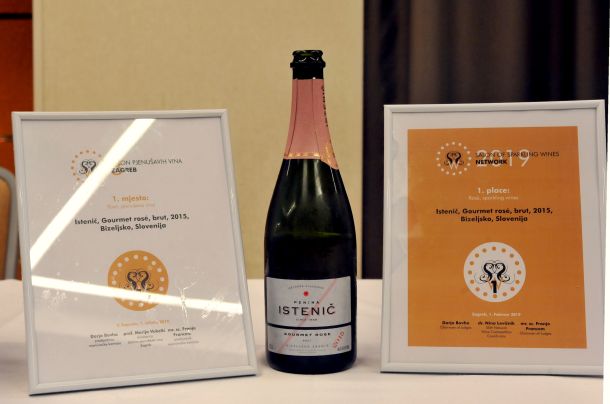 salon-pjenusavih-vina-7