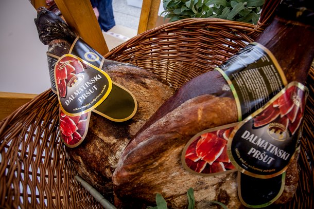 dani-hrvatskog-prsuta-3