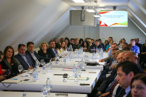 simpozij-grasevina-1