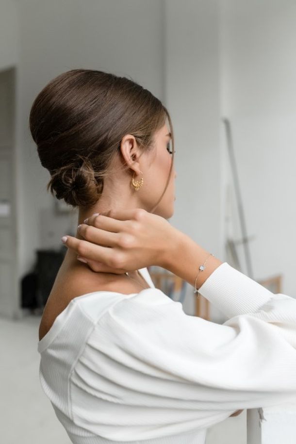 Srebrne nausnice_ zlatna narukvica_ Zaks