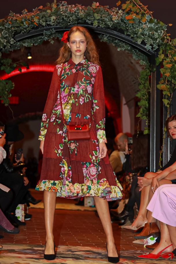 hippy-garden-neverstopchanging-revija-2