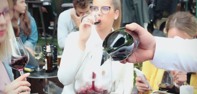 Udruga Women on Wine ugostila istarskog vinara Klaudia Tomaza
