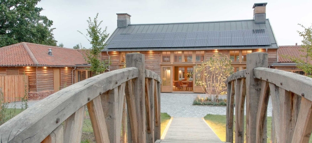 Retreat-East-The-Farmhouse