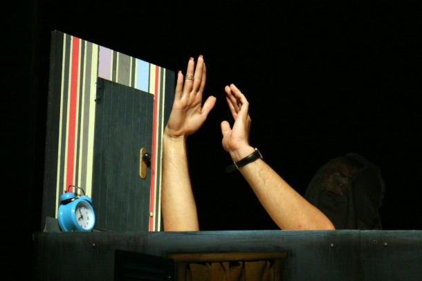 PIF53-2020-x-off-HR-Osijek-Akademija-Toni_Leakovic-BRACNE_MUKE_IZ_VIZURE_RUKE-IMG_5747