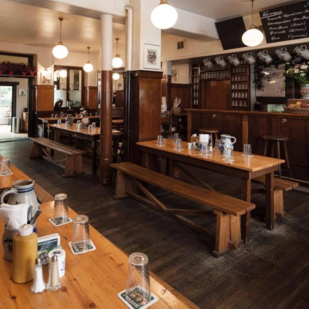 restoran frankfurtu Atschel