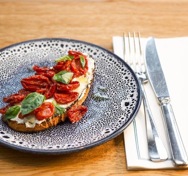 hrana Coopa Club restaurant london igluu