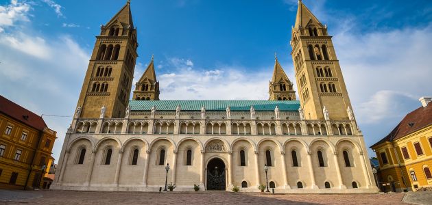 pecuh-kazaliste-predstava