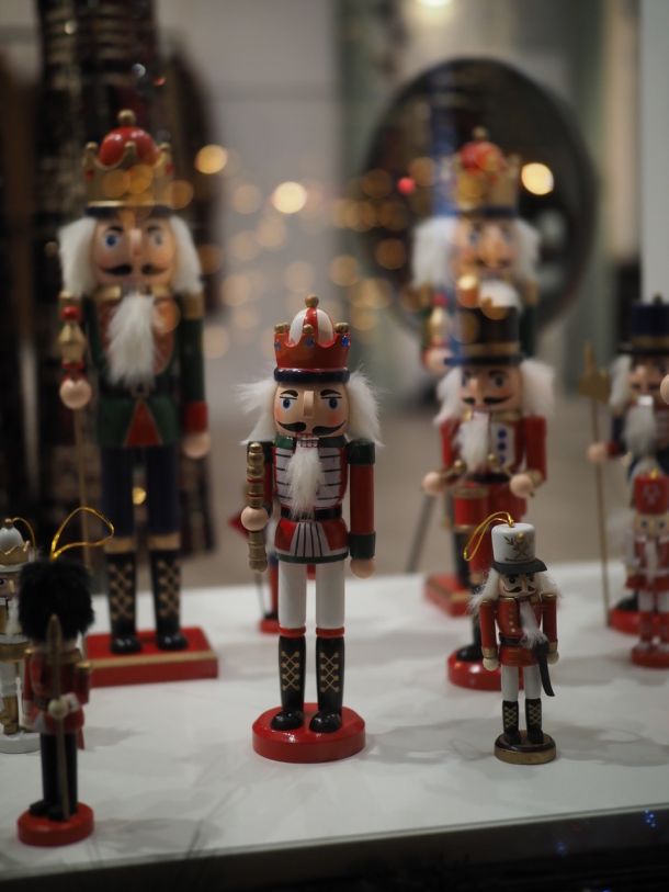 knjiga-advent-zagreb-3