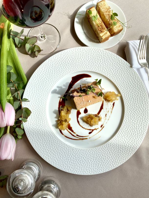 Gourmet ponuda - Terina od guščje jetre, chutney od jabuke, brioš