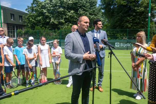 prvi-javni-tenski-teren-osijek-4