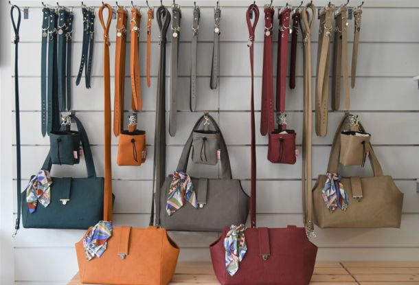 vodilice i torbe za pse Qushin Walk Collection