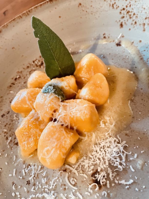 recept za njoke s bucom i kaduljom