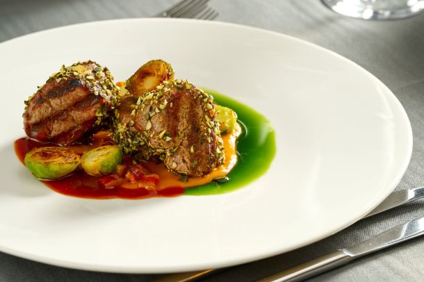 file-crne-slavonske-svinje