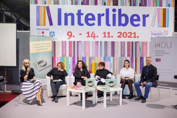 predstavljanje-knjige-73-price-o-albumima