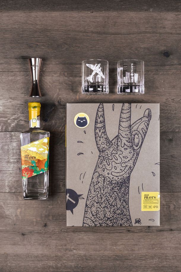 old-pilot-gin-art-edition-4