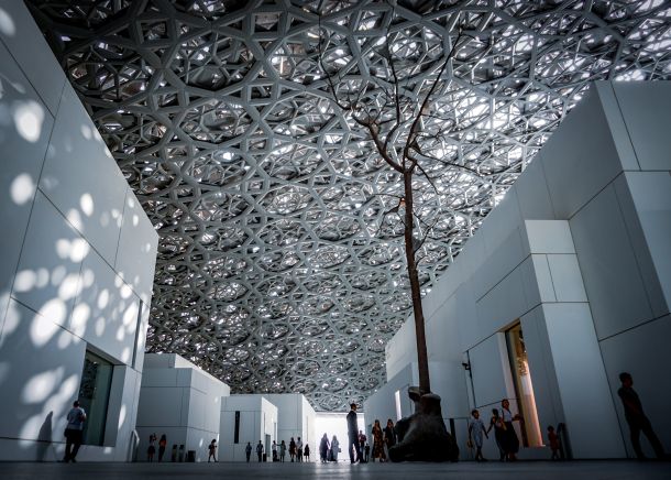 megagradevina muzej louvre abu dhabi