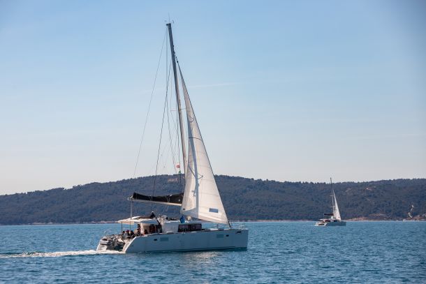 cleaning-sailing-race-regata-4