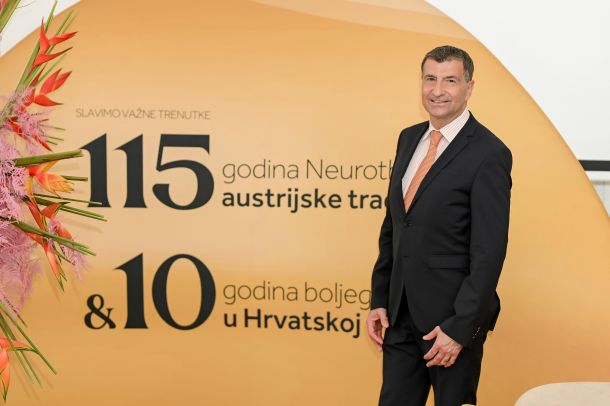 Neuroth_Robert Trotic