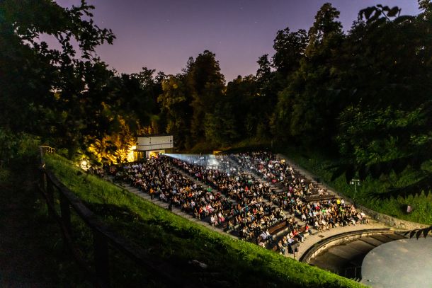 Ljetna pozornica Tuškanac_potpis_julienduvalphoto