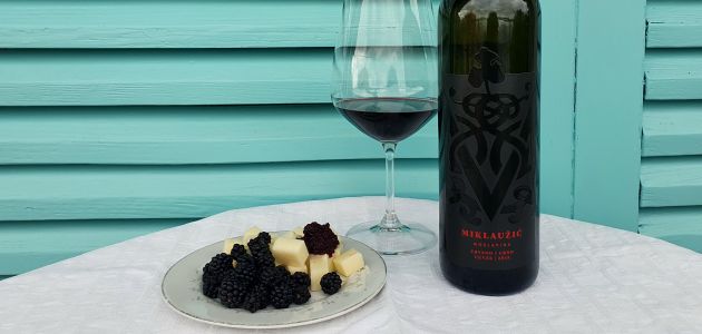 maiklauzic crveno crno vino 2018