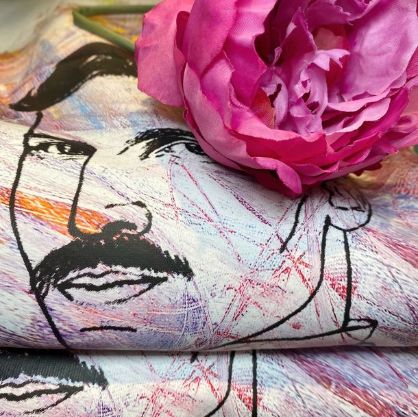 suvenirnica-teslina-2