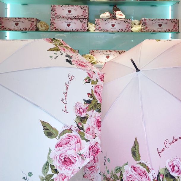 suvenirnica-teslina-4