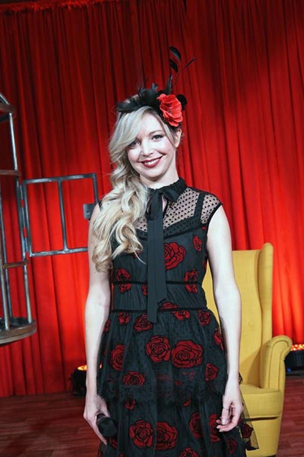 pjevacica zdjela cabaret