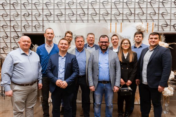 vinari vina sorta pusipel