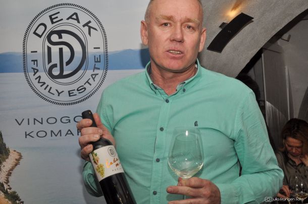 vina-deak-fino-vino-3