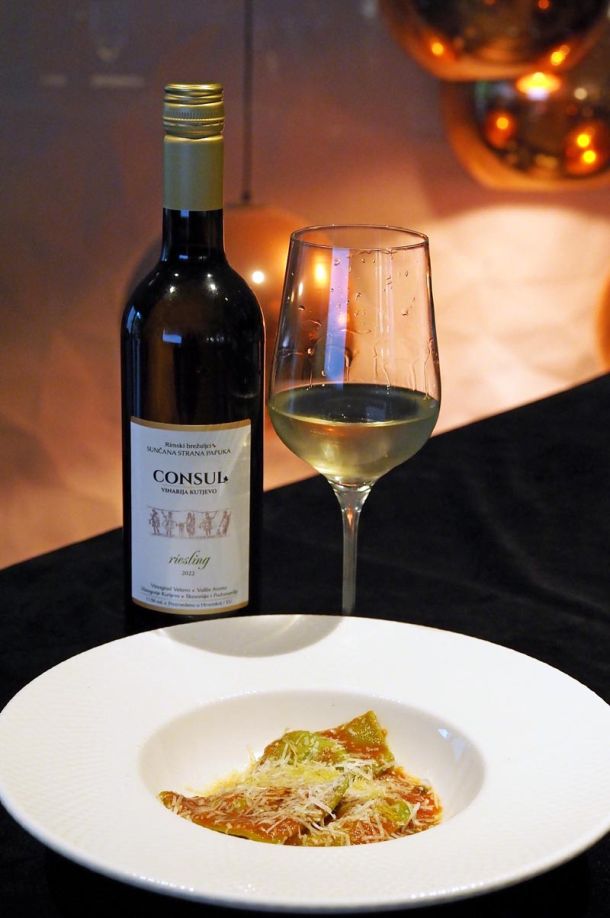 03-consul-rizling-ravioli