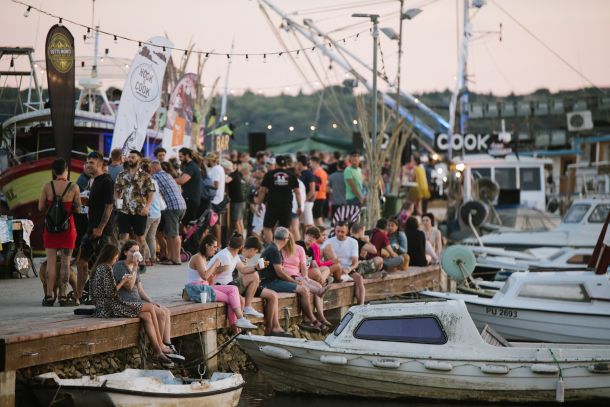 hook-cook-street-food-4