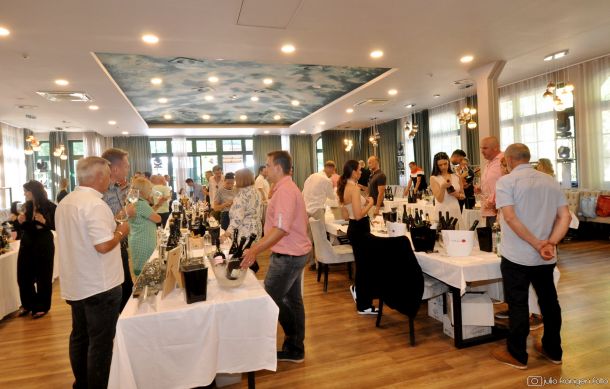 pjenusci salon pjnusavih vina zagreb 2023