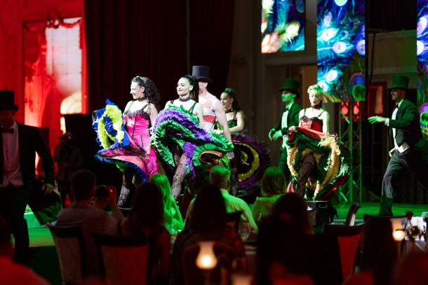 mint-cabaret-dinner-show-8