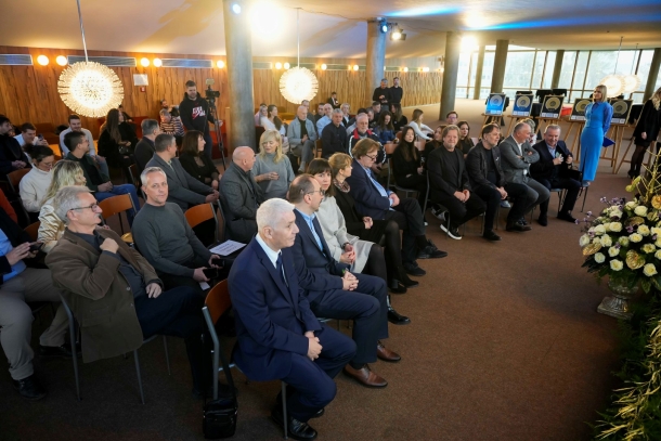 dobitnici-nagrade-nova-ploca-1