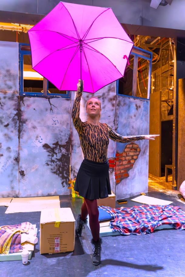 predstava-mi-tu-samo-spavamo-7