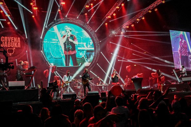 crvena-jabuka-koncert-3